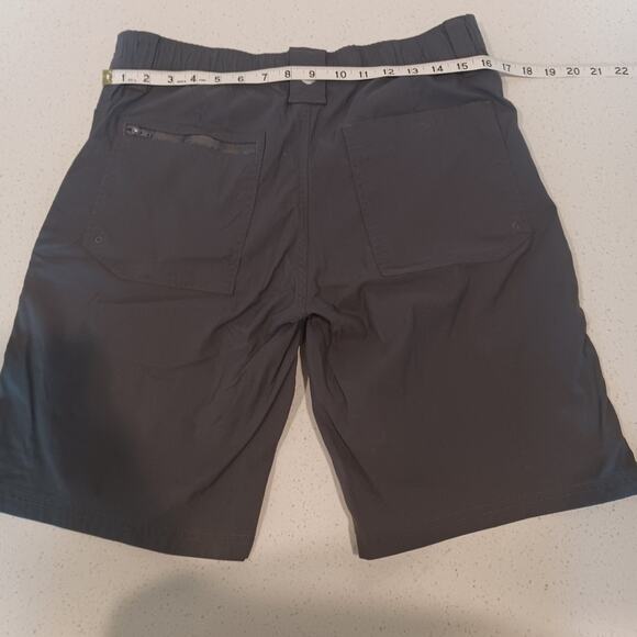Magellan Outdoors Shorts Men's Gray Sz.32 Round Rock Cargo Fishing Hiking - Picture 5 of 6